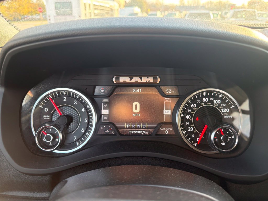 Used 2024 RAM 2500 Big Horn w/ Night Edition AWD/4WD image 18