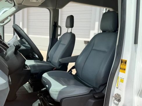 Used 2015 Ford Transit 350 XL RWD image 17