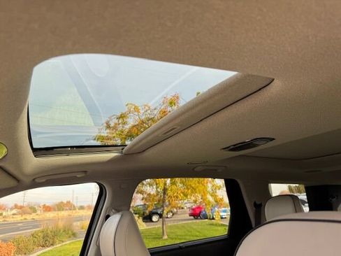 Used 2022 Hyundai Palisade Limited image 17