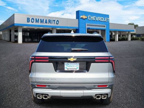 New 2026 Chevrolet Traverse LT w/ LPO, Floor Liner Package AWD/4WD image 4