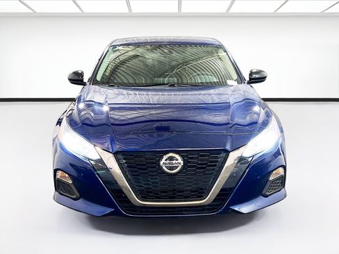 Used 2022 Nissan Altima 2.5 SR FWD image 2