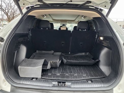 Used 2020 Ford Escape Titanium image 16