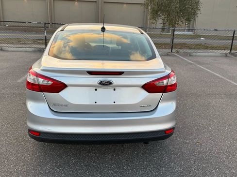 Used 2013 Ford Focus S FWD image 7