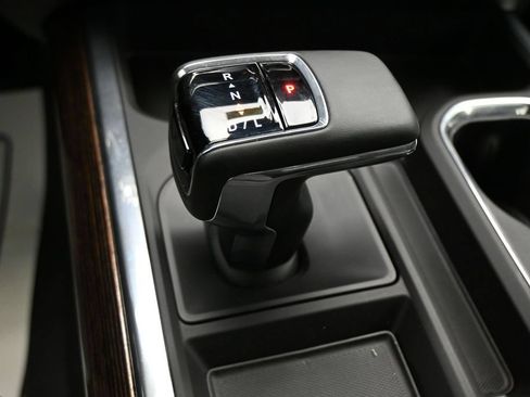 Used 2025 GMC Sierra 1500 Elevation AWD/4WD image 23