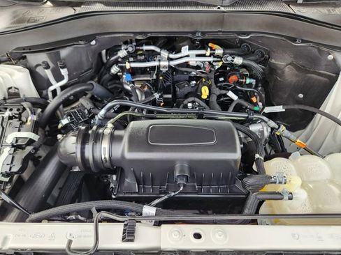 Used 2023 Ford Explorer XLT w/ Equipment Group 202A image 31