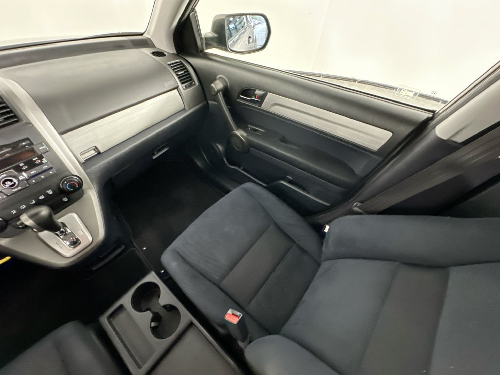 Used 2011 Honda CR-V SE image 11