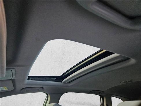 Used 2019 Honda CR-V EX image 15