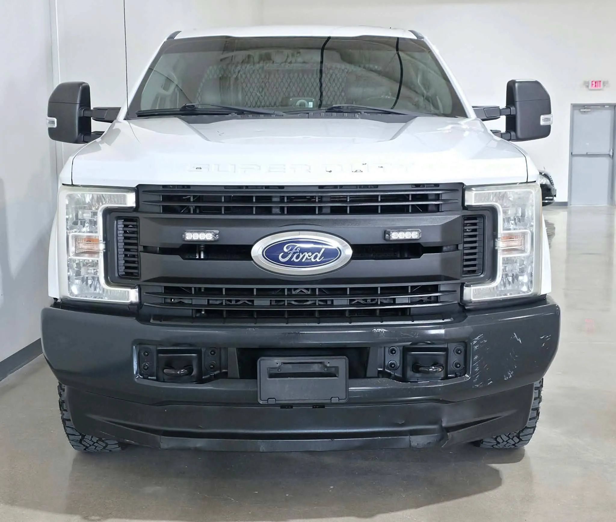 Used 2017 Ford F250 XL w/ Power Equipment Group AWD/4WD image 9