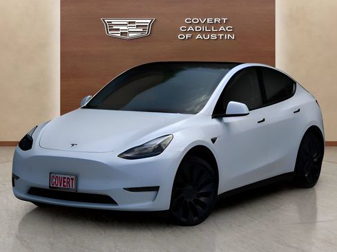 Used 2025 Tesla Model Y Performance AWD/4WD image 1