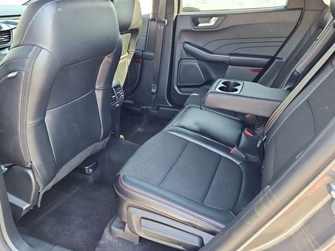 Used 2025 Ford Escape ST-Line Select image 16