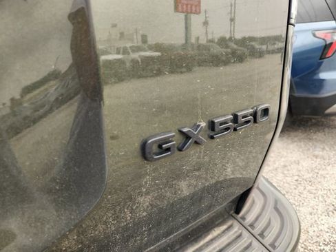 Used 2024 Lexus GX 550 w/ Accessory Package (Z1) AWD/4WD image 9