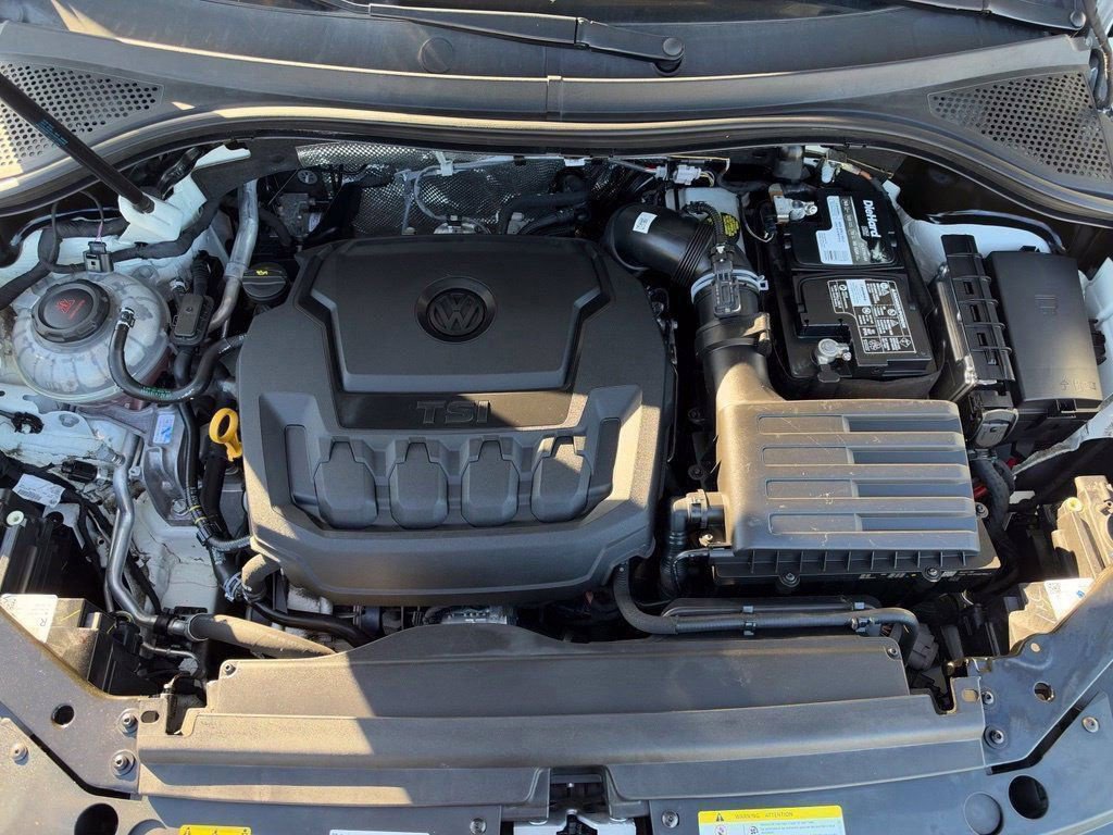 Used 2022 Volkswagen Tiguan SE R-Line FWD image 16