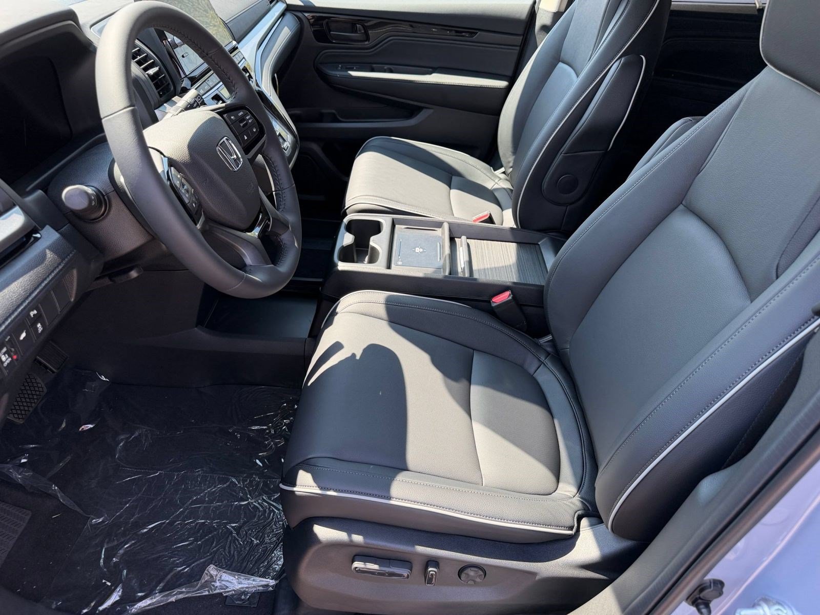 New 2027 Honda Odyssey Touring image 5