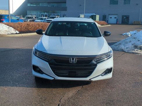 Used 2022 Honda Accord Sport image 3