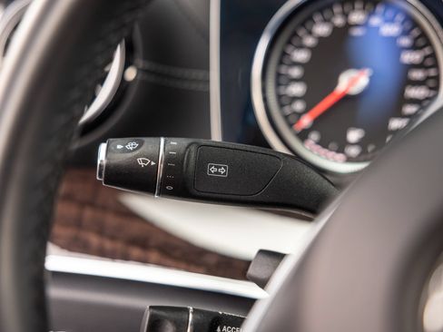 Used 2018 Mercedes-Benz E 400 Coupe image 34