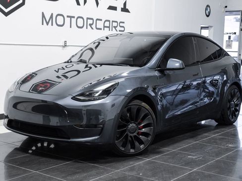 Used 2022 Tesla Model Y Performance AWD/4WD image 6