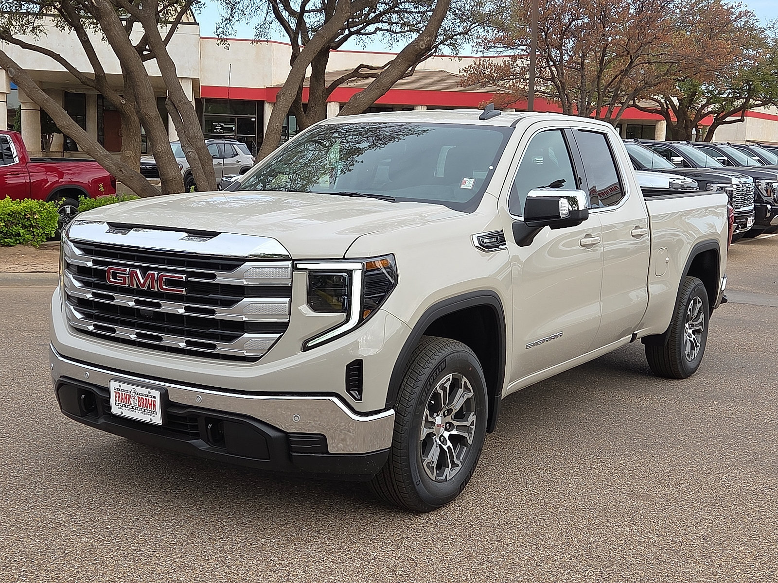 New 2026 GMC Sierra 1500 SLE w/ Preferred Package RWD image 1