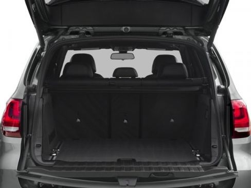Used 2018 BMW X5 sDrive35i image 12