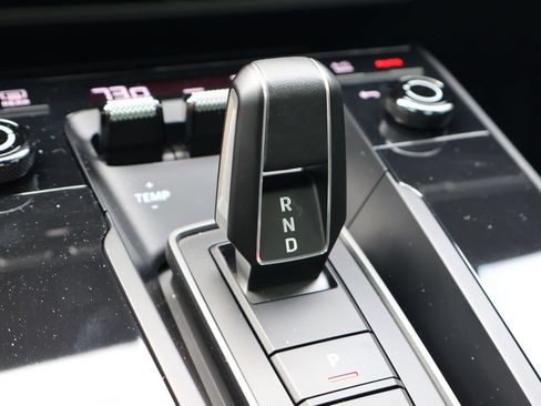 Used 2024 Porsche 911 AWD/4WD image 28