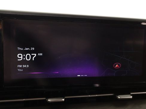 Used 2024 Kia Carnival EX image 46