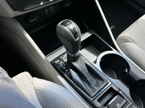 Used 2019 Hyundai Tucson Value FWD image 19