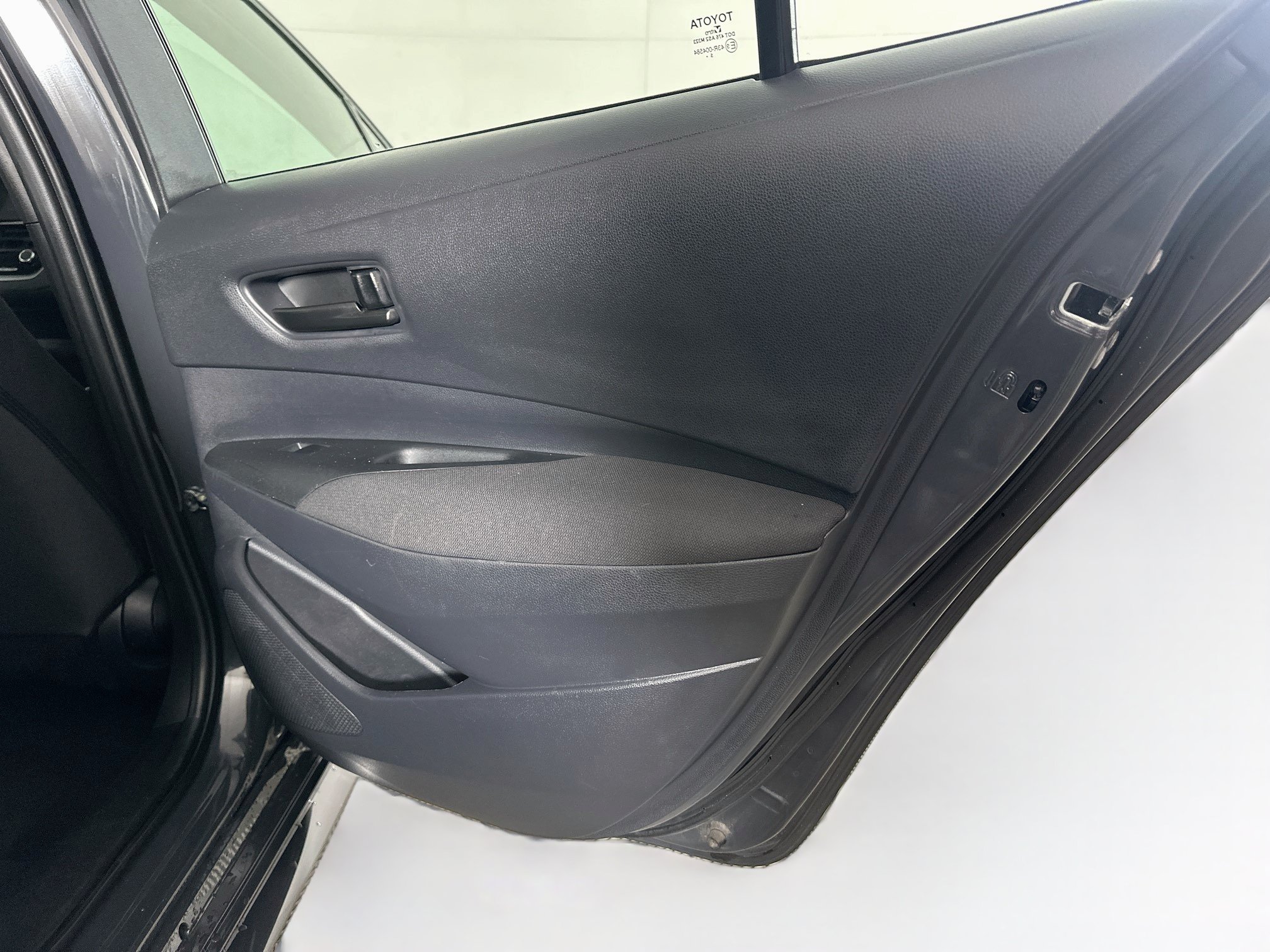 Used 2026 Toyota Corolla LE FWD image 28