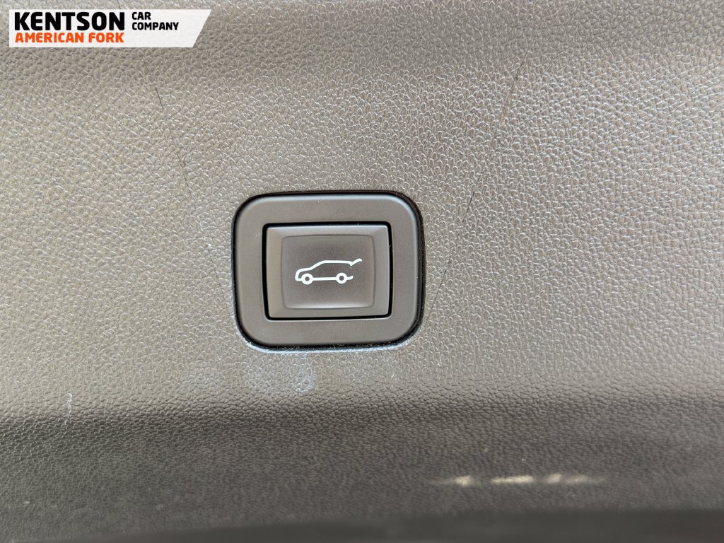 Used 2026 Chevrolet Suburban RST AWD/4WD image 37