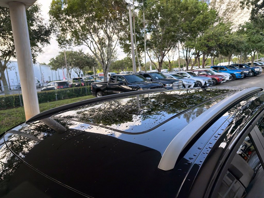 Used 2021 Volkswagen Atlas Cross Sport SE w/ Panoramic Sunroof Package FWD image 16