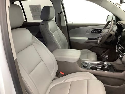 Used 2020 Chevrolet Traverse LT AWD/4WD image 31