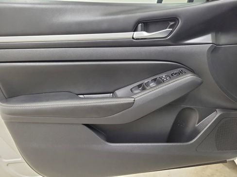 Used 2022 Nissan Altima 2.5 SV image 20