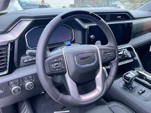 New 2026 GMC Sierra 1500 Denali w/ Technology Package image 15