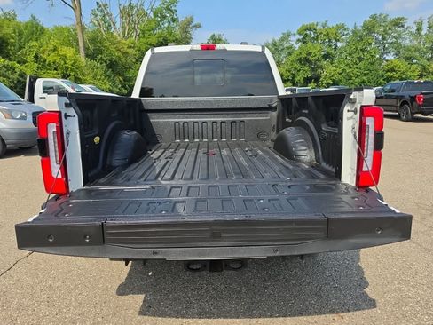 Used 2023 Ford F250 Limited w/ FX4 Off-Road Package AWD/4WD image 41