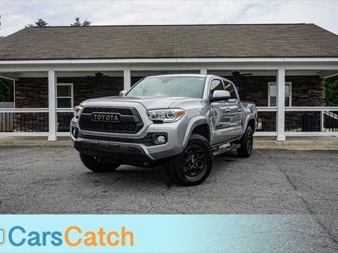 Used 2020 Toyota Tacoma SR5 RWD image 1