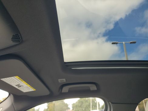 New 2026 BMW X1 xDrive28i w/ Technology Package image 32