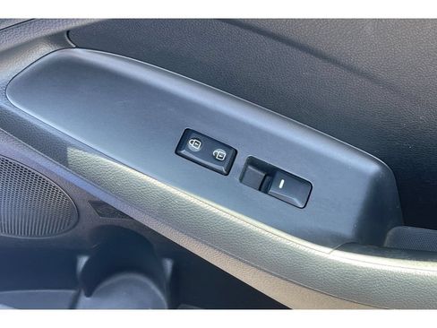 Used 2017 Kia Forte LX FWD image 21