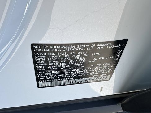 Used 2023 Volkswagen ID.4 2WD image 29