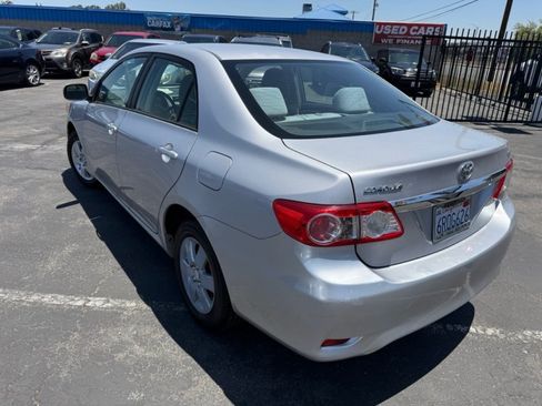 Used 2011 Toyota Corolla LE FWD image 8