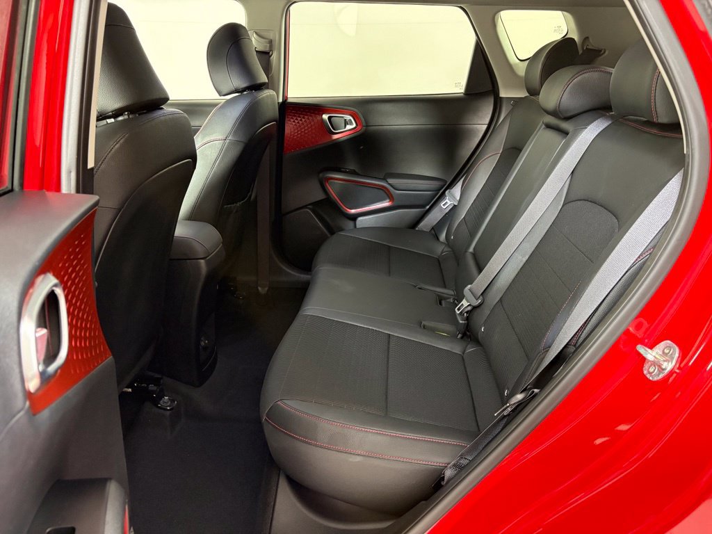 Used 2021 Kia Soul Turbo FWD image 18