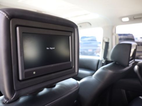Used 2015 INFINITI QX80 4WD w/ 22" Wheel Package image 19