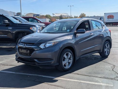 Used 2016 Honda HR-V LX image 9