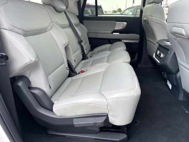 New 2026 Ford Expedition Max Active RWD image 12