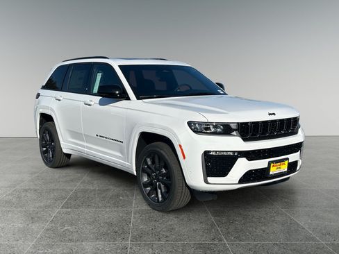 New 2026 Jeep Grand Cherokee Limited AWD/4WD image 7