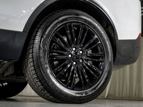 Used 2019 Land Rover Discovery HSE Luxury image 54