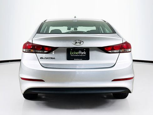 Used 2018 Hyundai Elantra SEL image 7