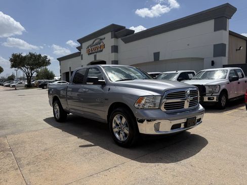 Used 2019 RAM 1500 Big Horn RWD image 2