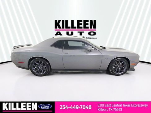 Used 2023 Dodge Challenger R/T w/ Blacktop Package RWD image 9