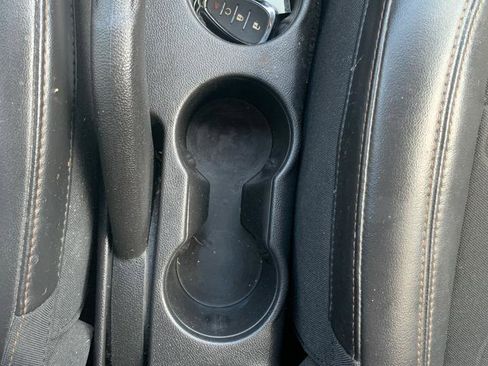 Used 2020 Chevrolet Trax LT w/ LT Convenience Package image 15