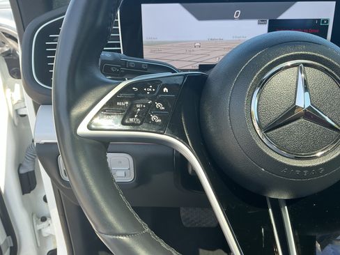 Used 2024 Mercedes-Benz GLE 350 4MATIC image 19