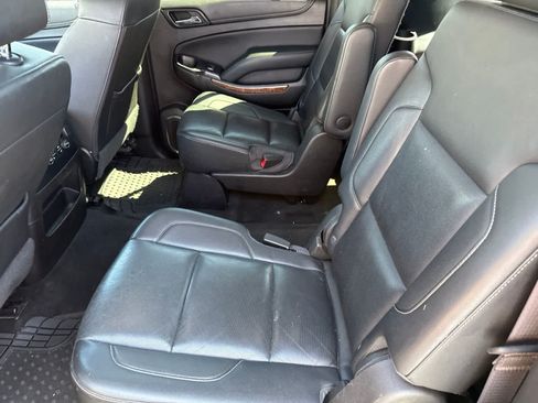 Used 2017 Chevrolet Suburban Premier RWD image 23