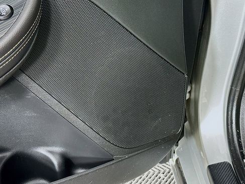 Used 2017 Chevrolet Impala LT image 21